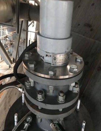 高溫雷達物位計現(xiàn)場應用圖片(圖1)