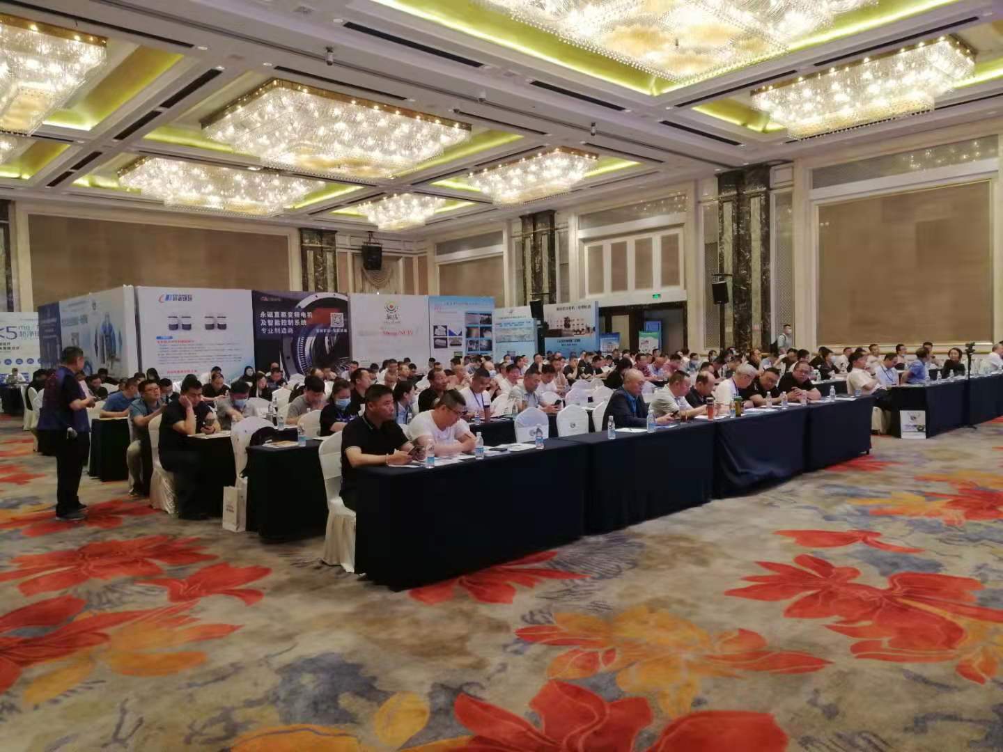 金德創(chuàng)業(yè)測控技術(shù)有限公司參加第十屆水泥工業(yè)節(jié)能環(huán)保技術(shù)高峰論壇(圖2)